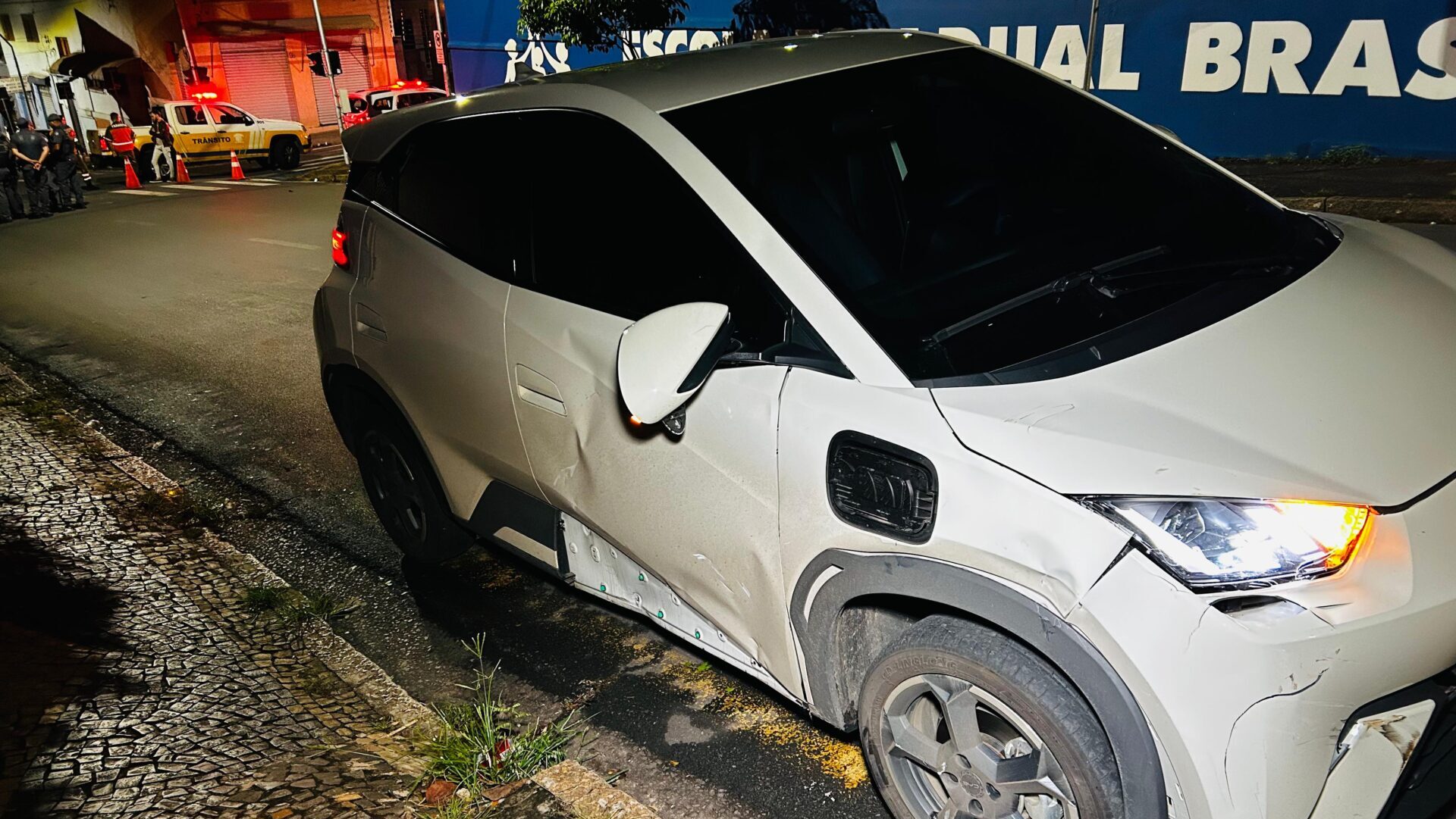 Motociclista fica ferido após acidente no Centro de Limeira