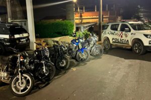 PM recupera cinco motos roubadas e prende três no Ernesto Kuhl, em Limeira