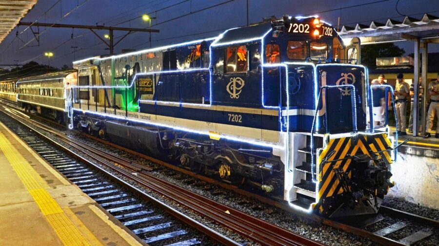 Trem Iluminado passa domingo em Limeira