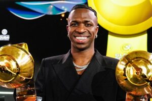 Vini Jr é eleito o melhor jogador do mundo pela Globe Soccer Awards