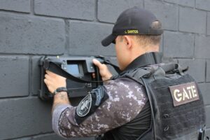 Conheça o Xaver, equipamento que capta sinais de vida usado pelo Gate em resgates