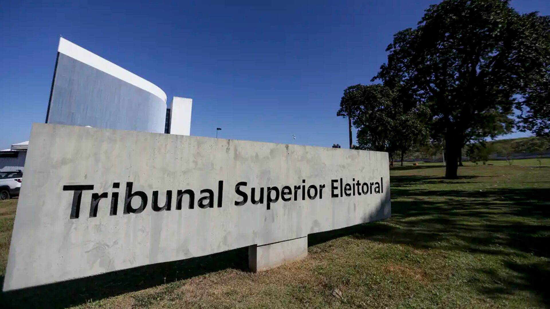 Eleitores que não votaram no 2º turno têm até terça para justificar