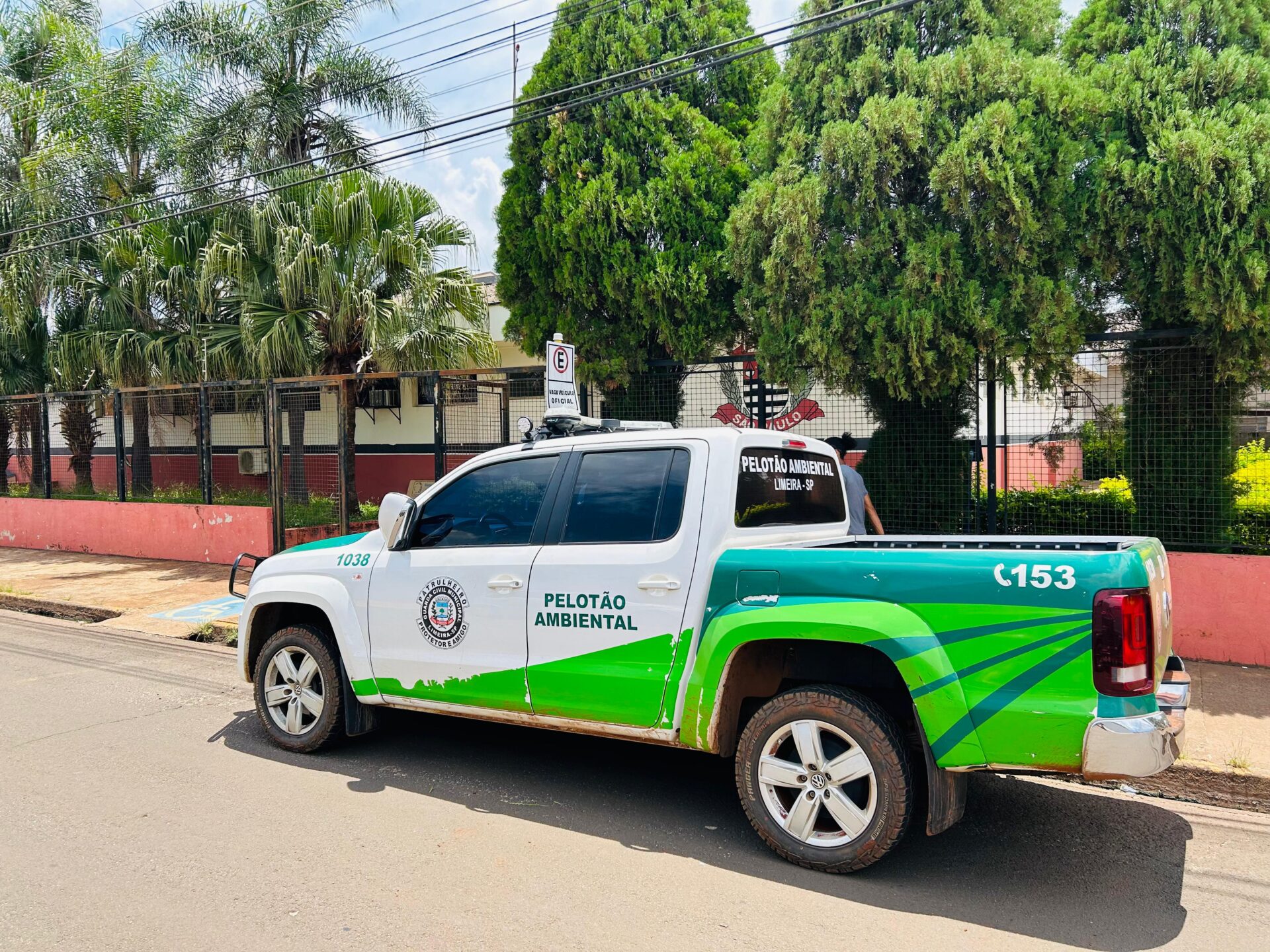 GCM recupera trator furtado em Limeira