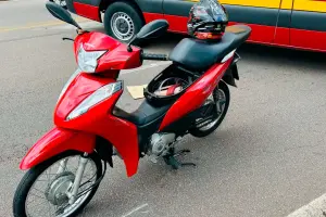 Jovem fica ferida após acidente na Marginal Tatu