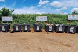 Prefeitura instala caçambas em ponto de descarte de lixo no Bairro dos Pires