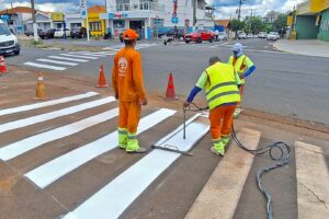 Prefeitura retoma revitalização da sinalização viária em Limeira