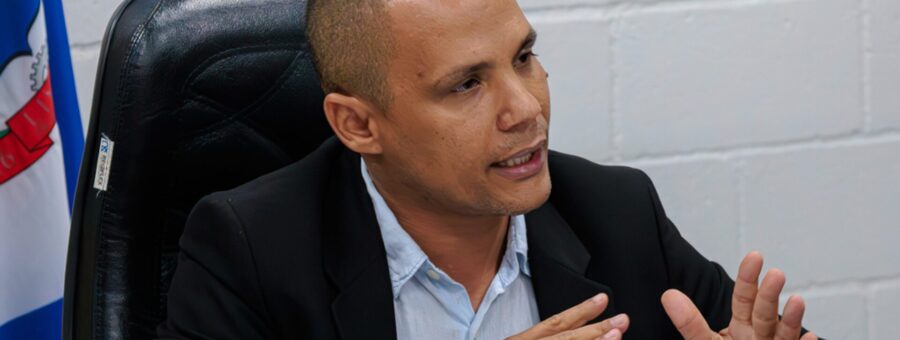 Presidente da Câmara fala sobre decreto de emergência financeira em coletiva de imprensa