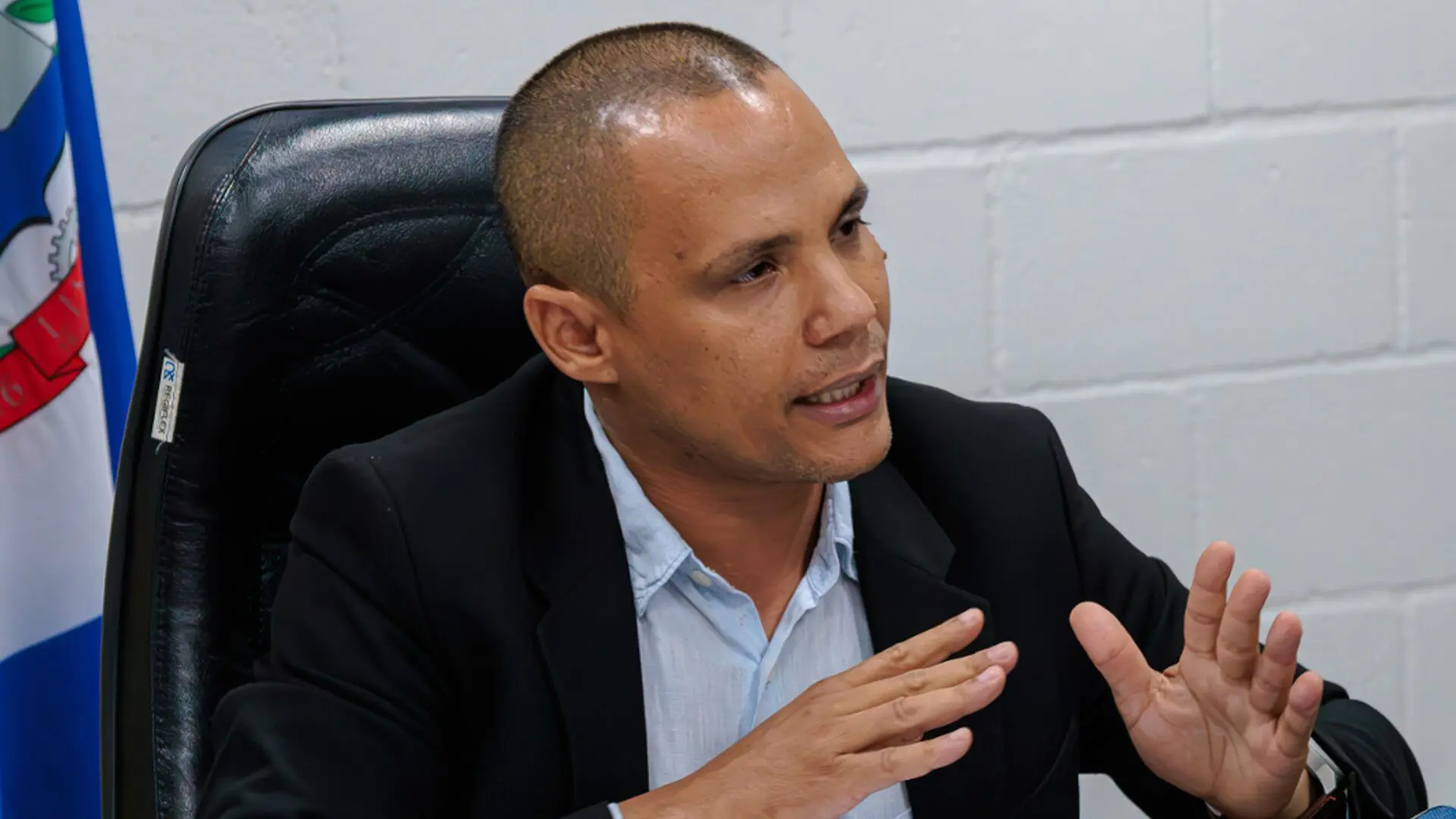 Presidente da Câmara fala sobre decreto de emergência financeira em coletiva de imprensa