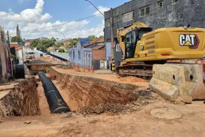 Viaduto Janio Quadros segue interditado