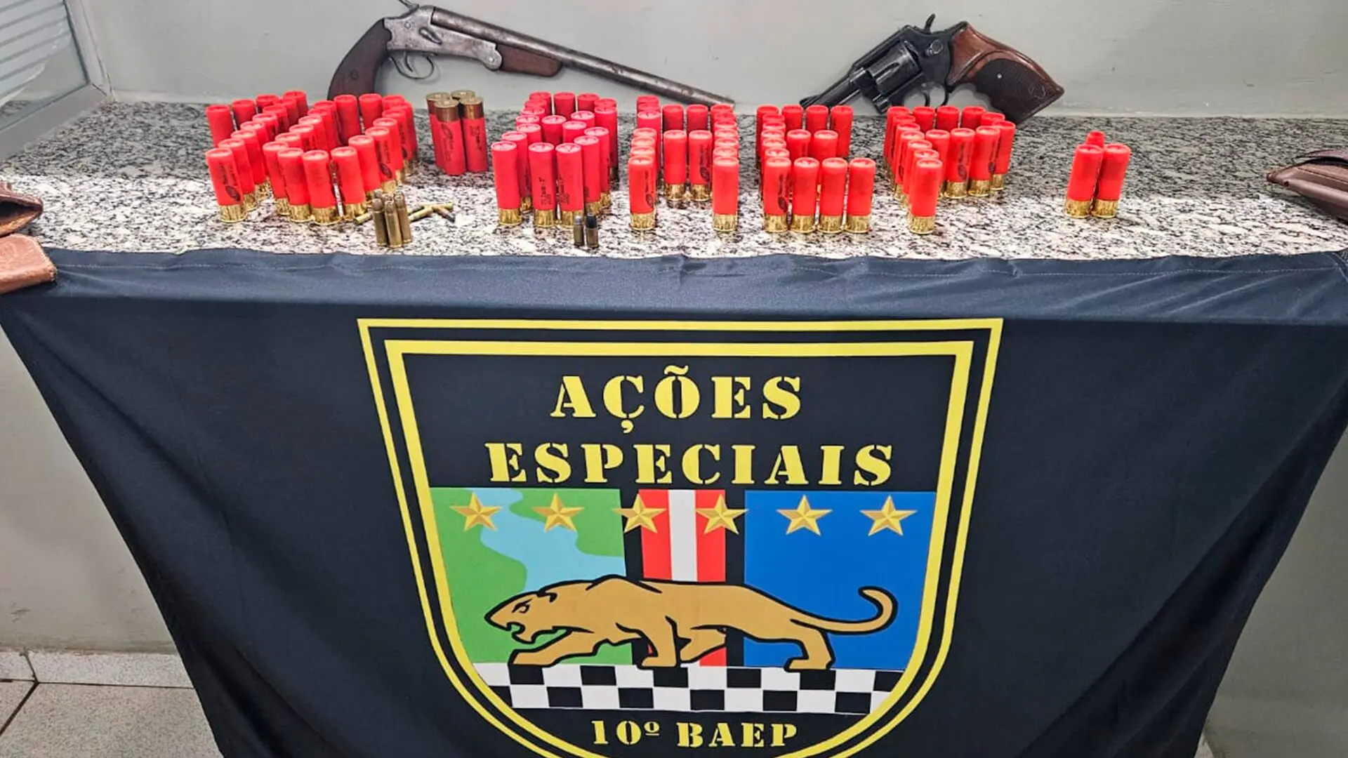 Baep prende homem com armas e munições no Jd. Lagoa Nova, em Limeira
