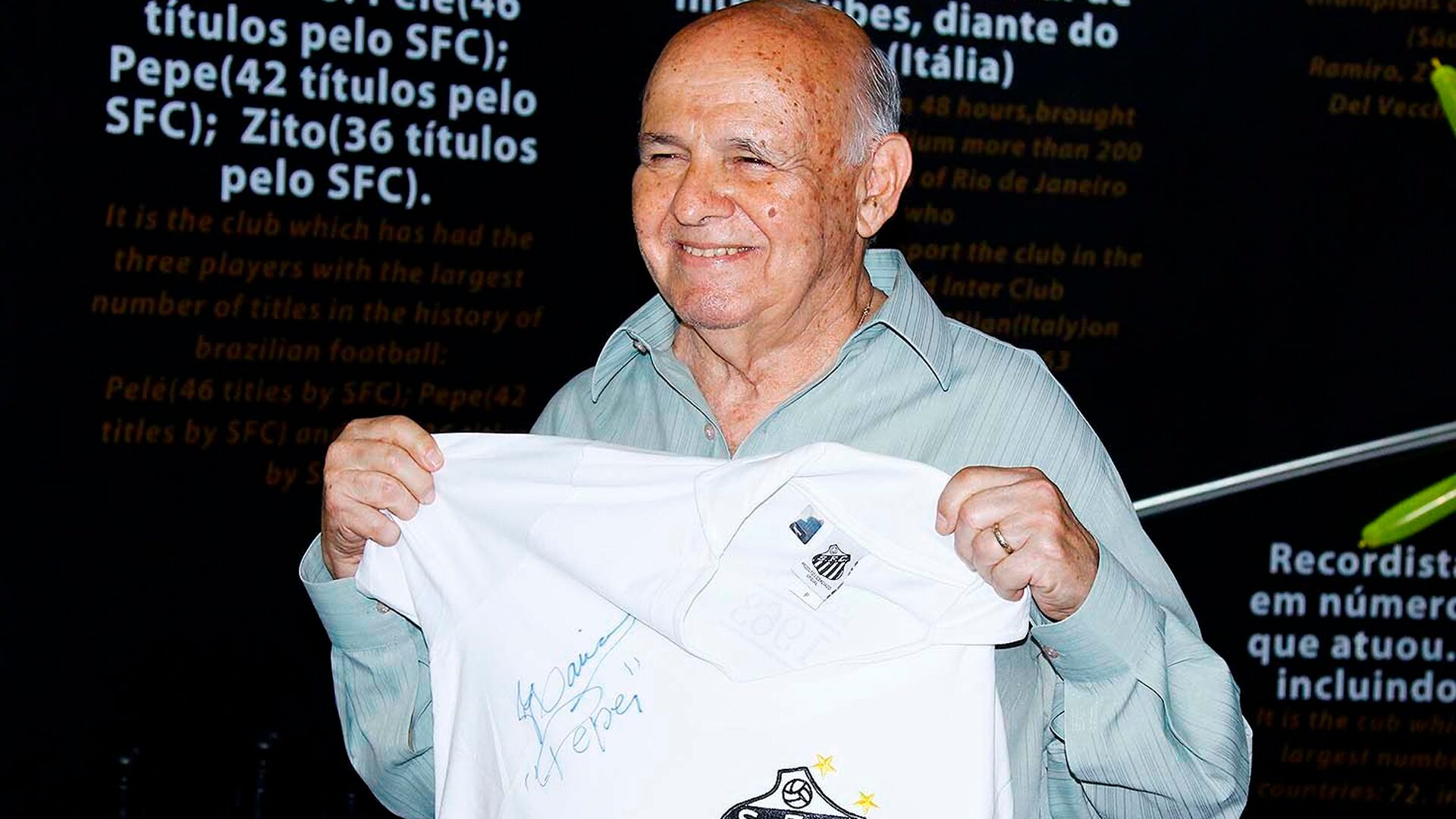 Bicampeão mundial em 58 e 62, Pepe, o Canhão da Vila celebra 90 anos nesta terça