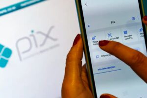 Boletos podem ser pagos por Pix a partir desta segunda-feira