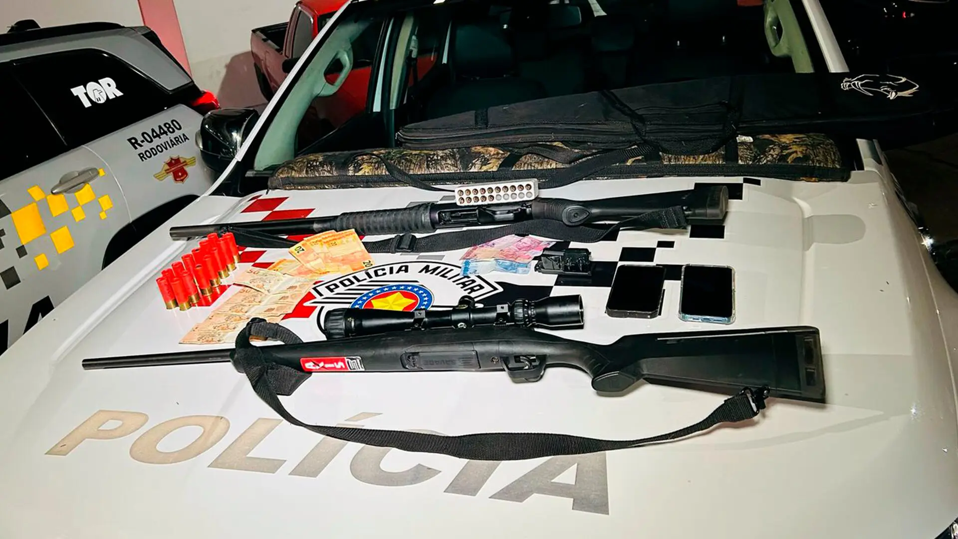 Casal é preso com rifle e calibre 12 na Av. Laranjeiras, em Limeira