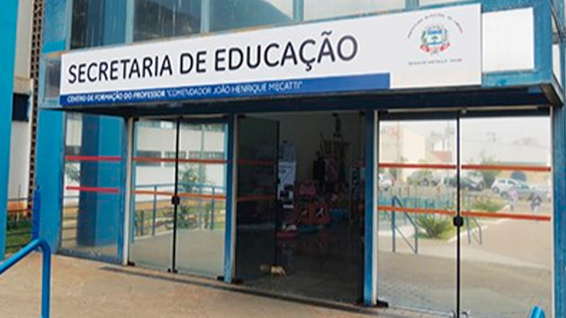 Concurso de 2014 Liminar garante permanência de 214 servidores da Educação