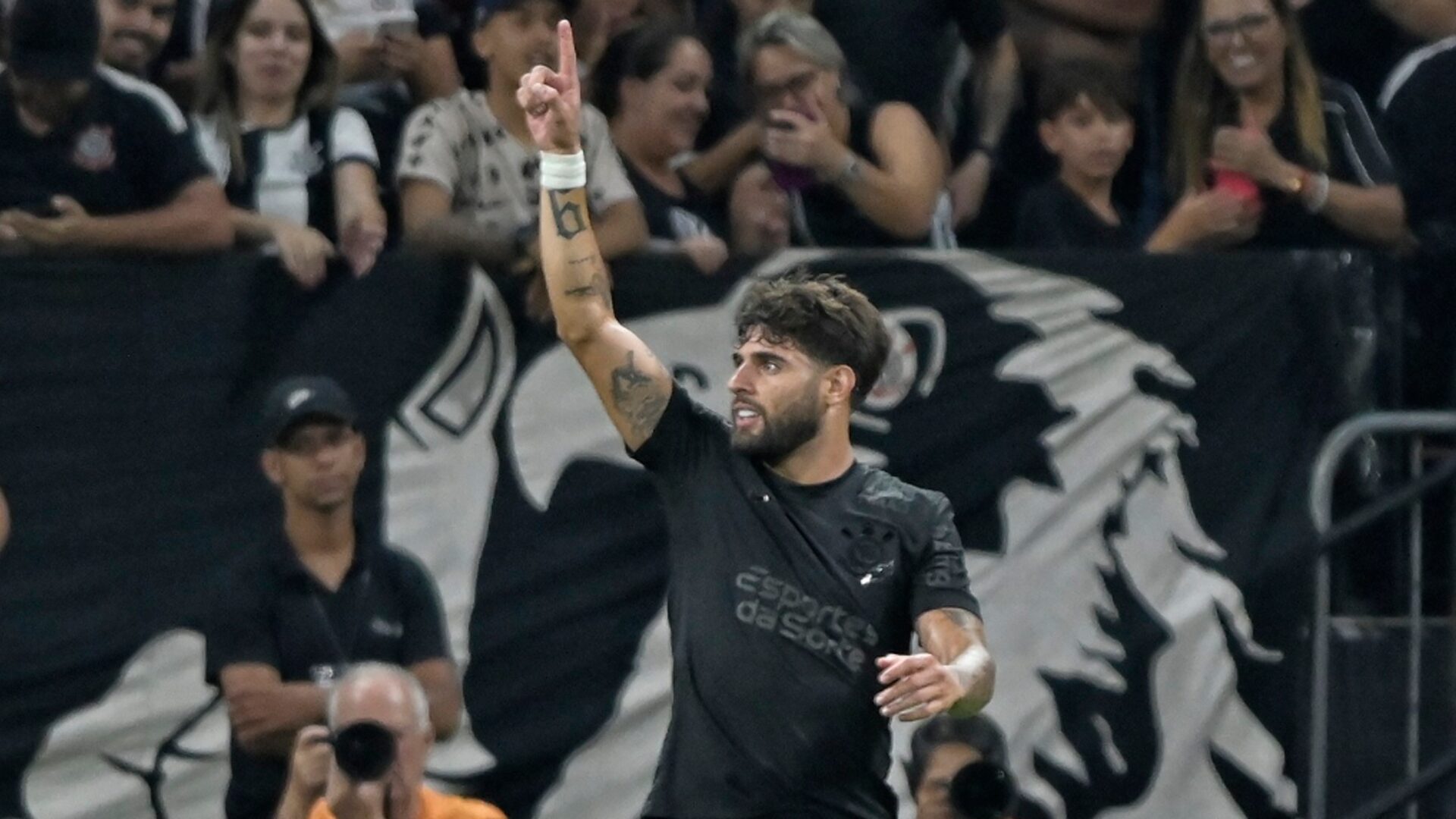 Corinthians supera o Santos em Superclássico; São Bernardo e Ponte Preta também vencem