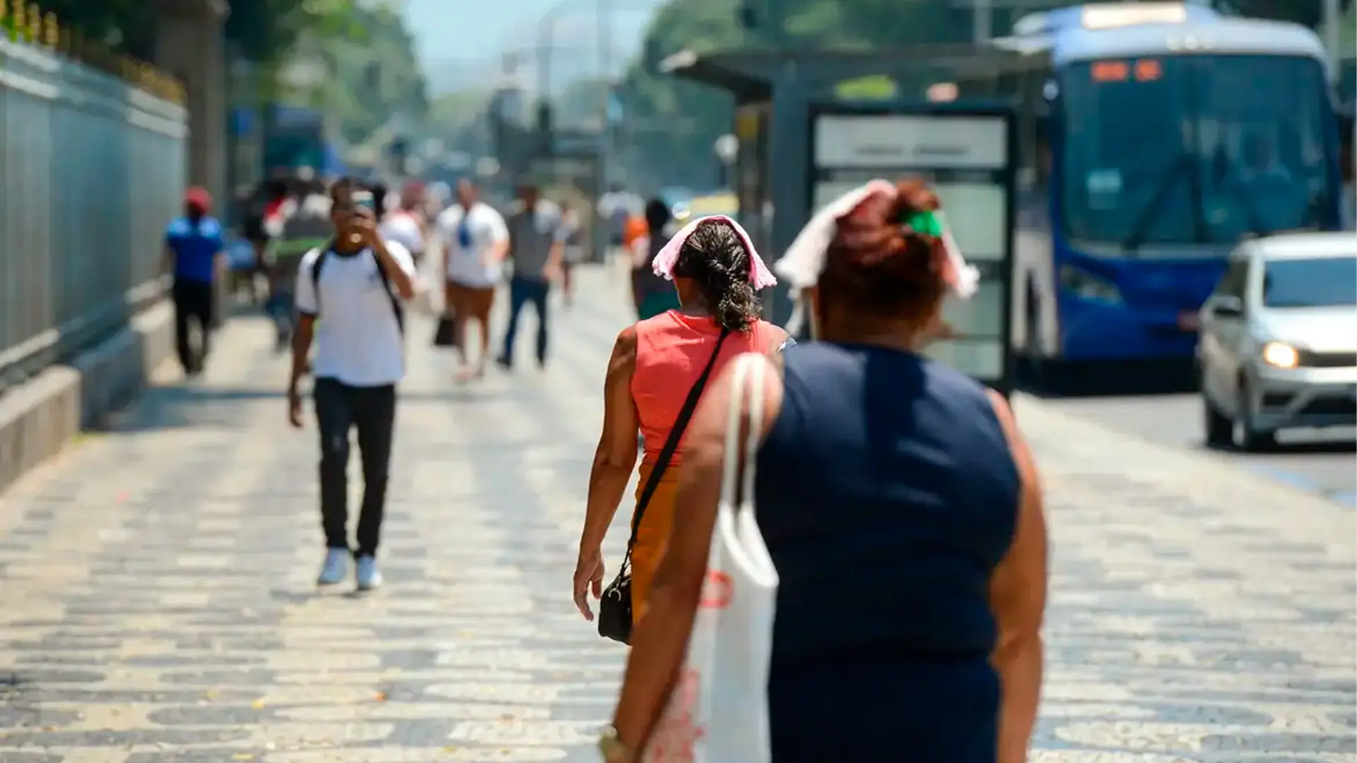 Inmet prevê onda de calor e temperaturas acima da média no país