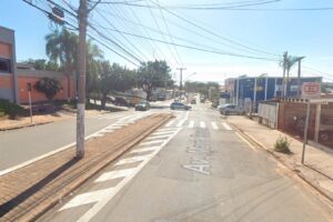 Interdição na Avenida Maria Buzolin ocorre nesta sexta