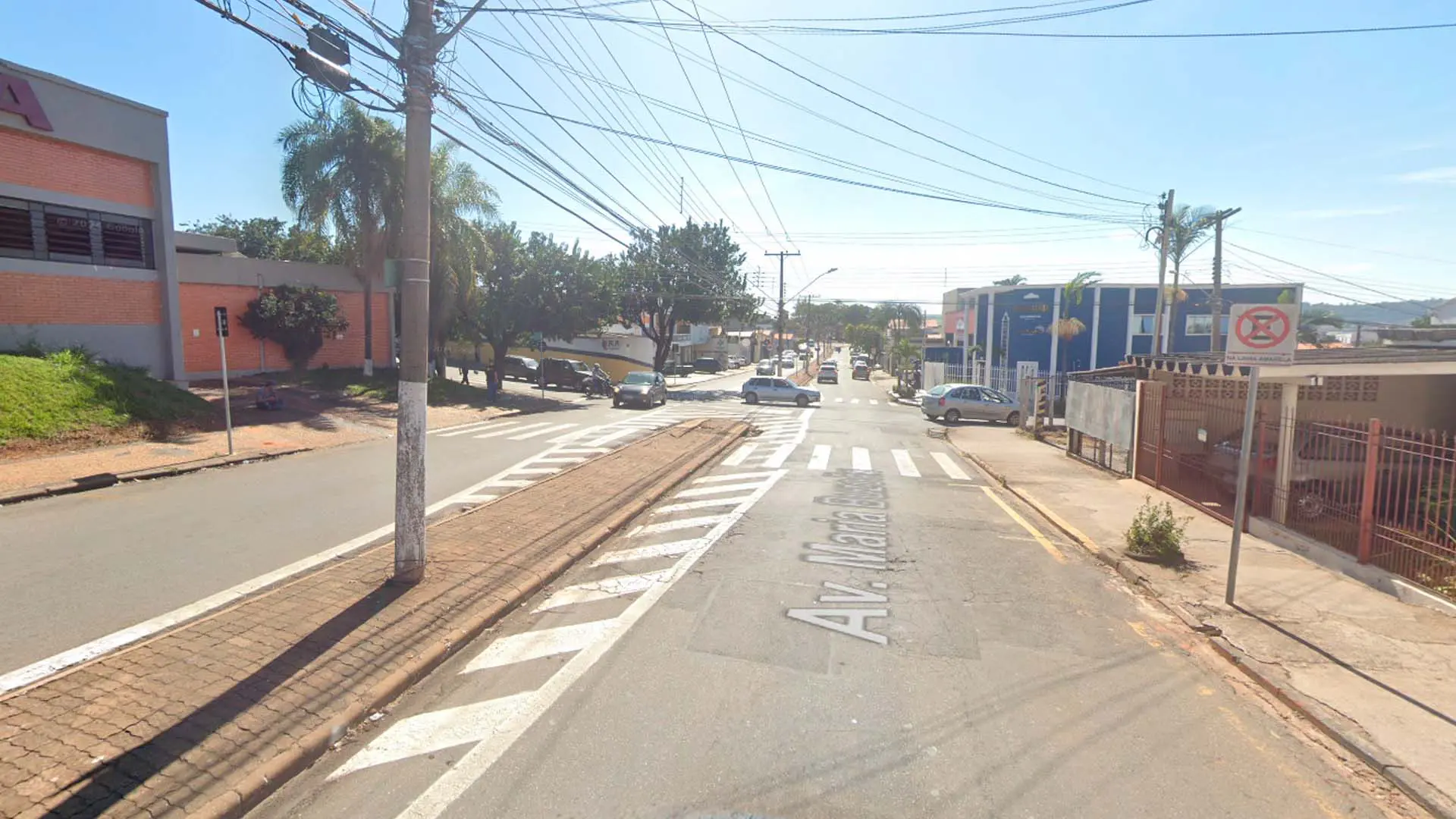 Interdição na Avenida Maria Buzolin ocorre nesta sexta