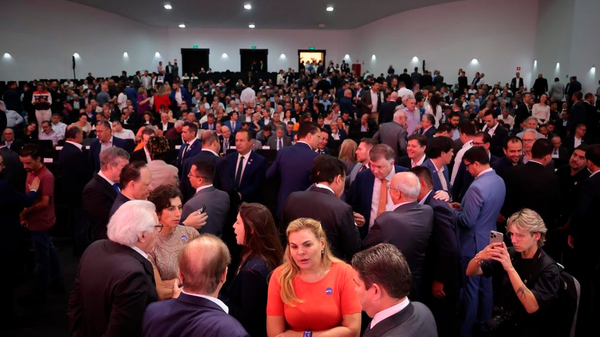 Prefeitos participam de encontro no Palácio dos Bandeirantes para conhecer ações e convênios