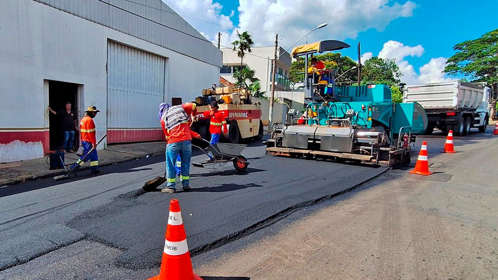 Prefeitura de Limeira inicia recapeamento em 60 ruas; veja vias beneficiadas