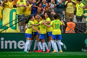 Arthur Elias convoca seleção feminina para 2 amistosos contra os EUA