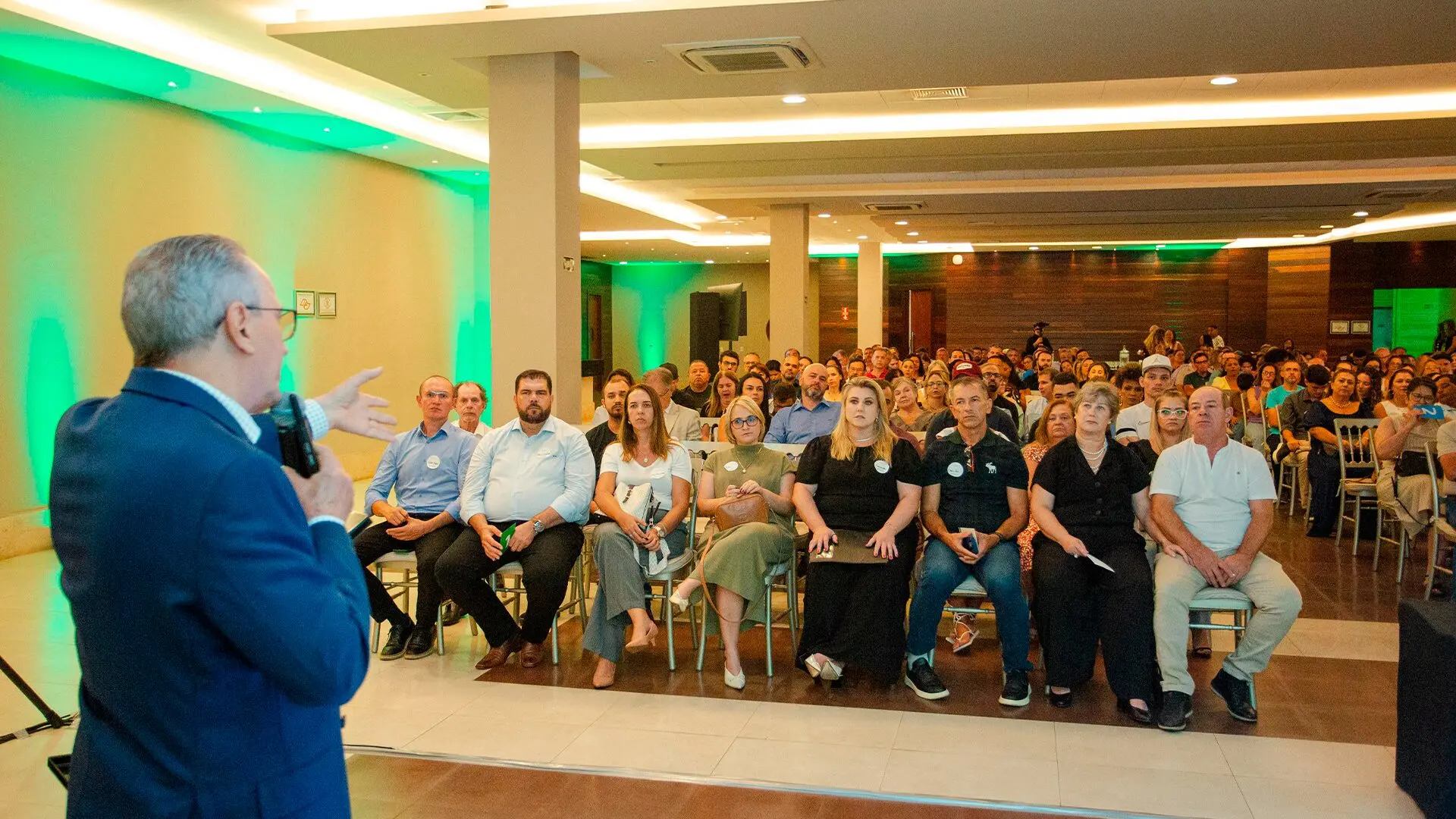 Assembleia da Sicredi Dexis reúne mais de 500 pessoas em duas cidades