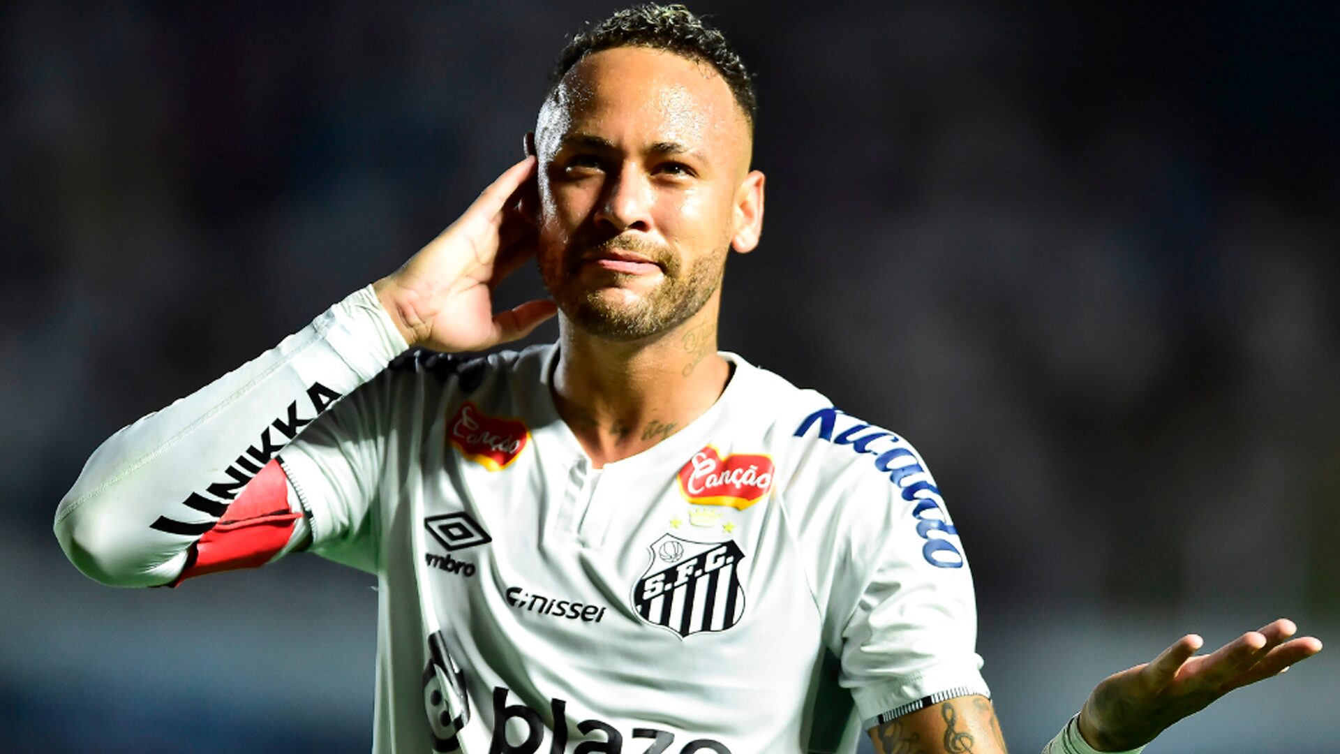 Corinthians e Santos vencem em casa e avançam às semifinais