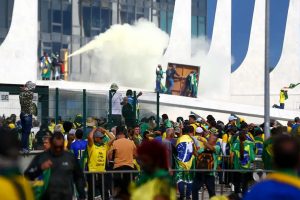 Guilherme Guido apresenta Moção de Apoio à anistia de presos do 8 de janeiro