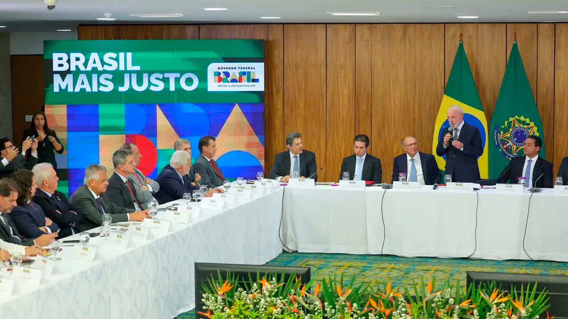 Lula entrega projeto de isenção de IR para quem ganha até R$ 5 mil