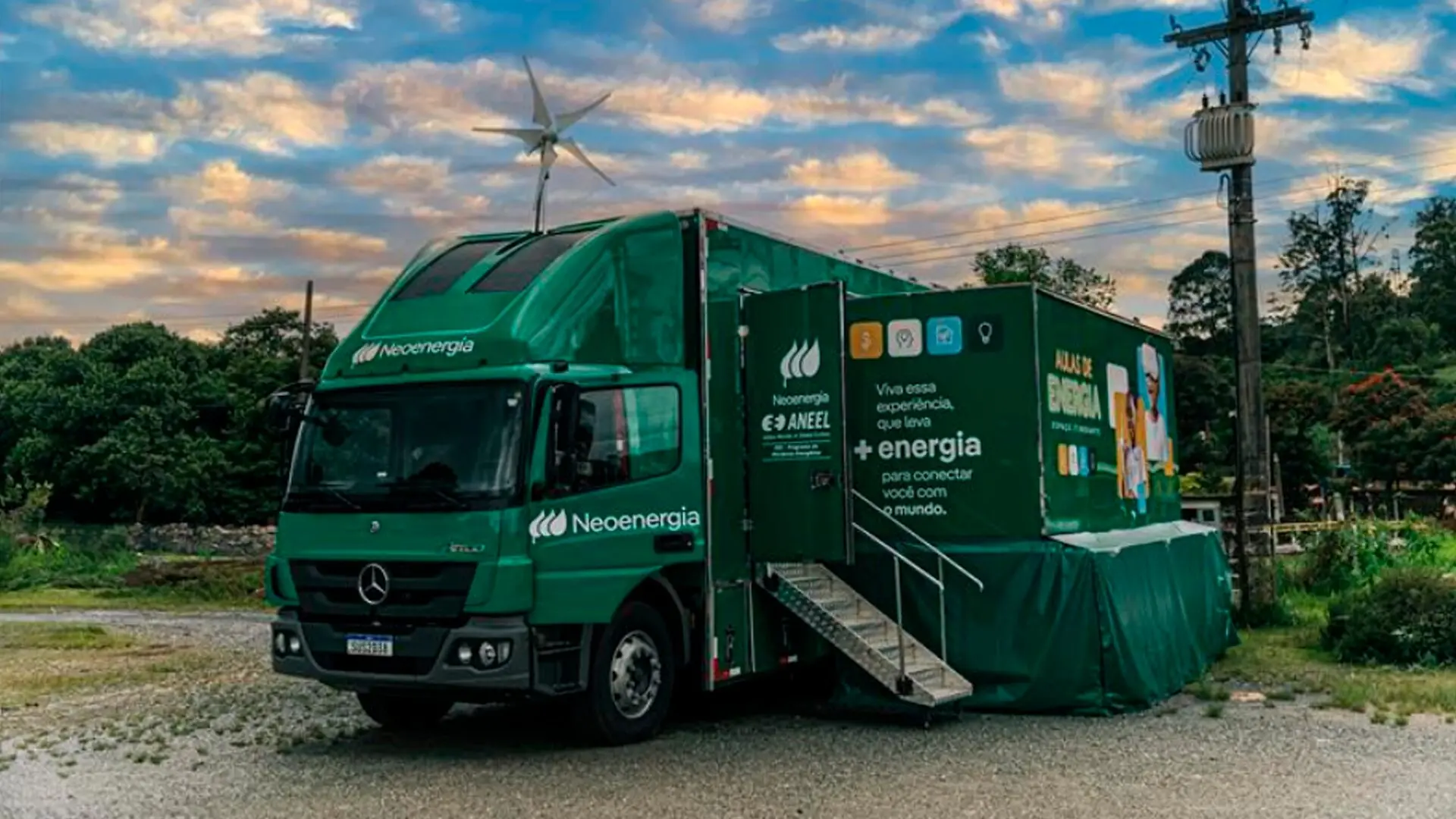 Neoenergia Elektro apresenta novo caminhão do projeto Aulas de Energia