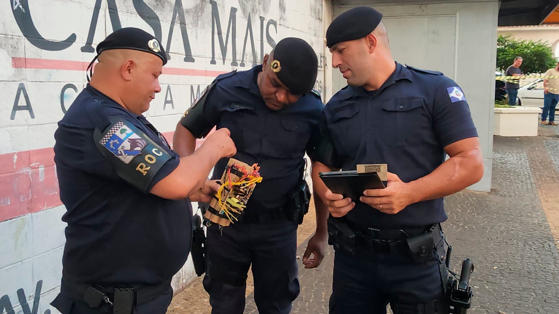 Objeto é retirado de carro no Centro de Limeira e equipes concluem que não era explosivo