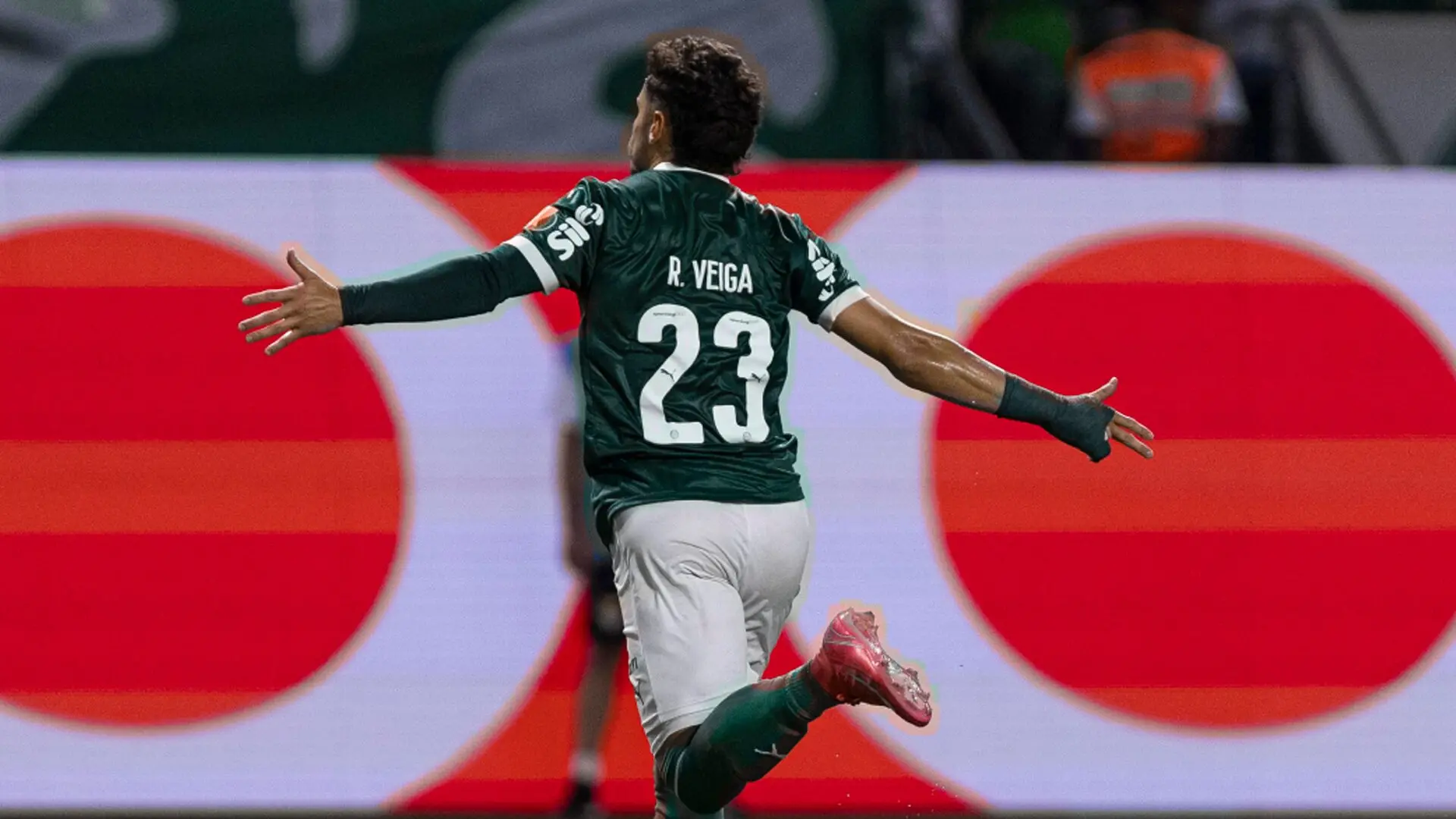 Palmeiras vence o São Paulo e vai decidir o título com o Corinthians