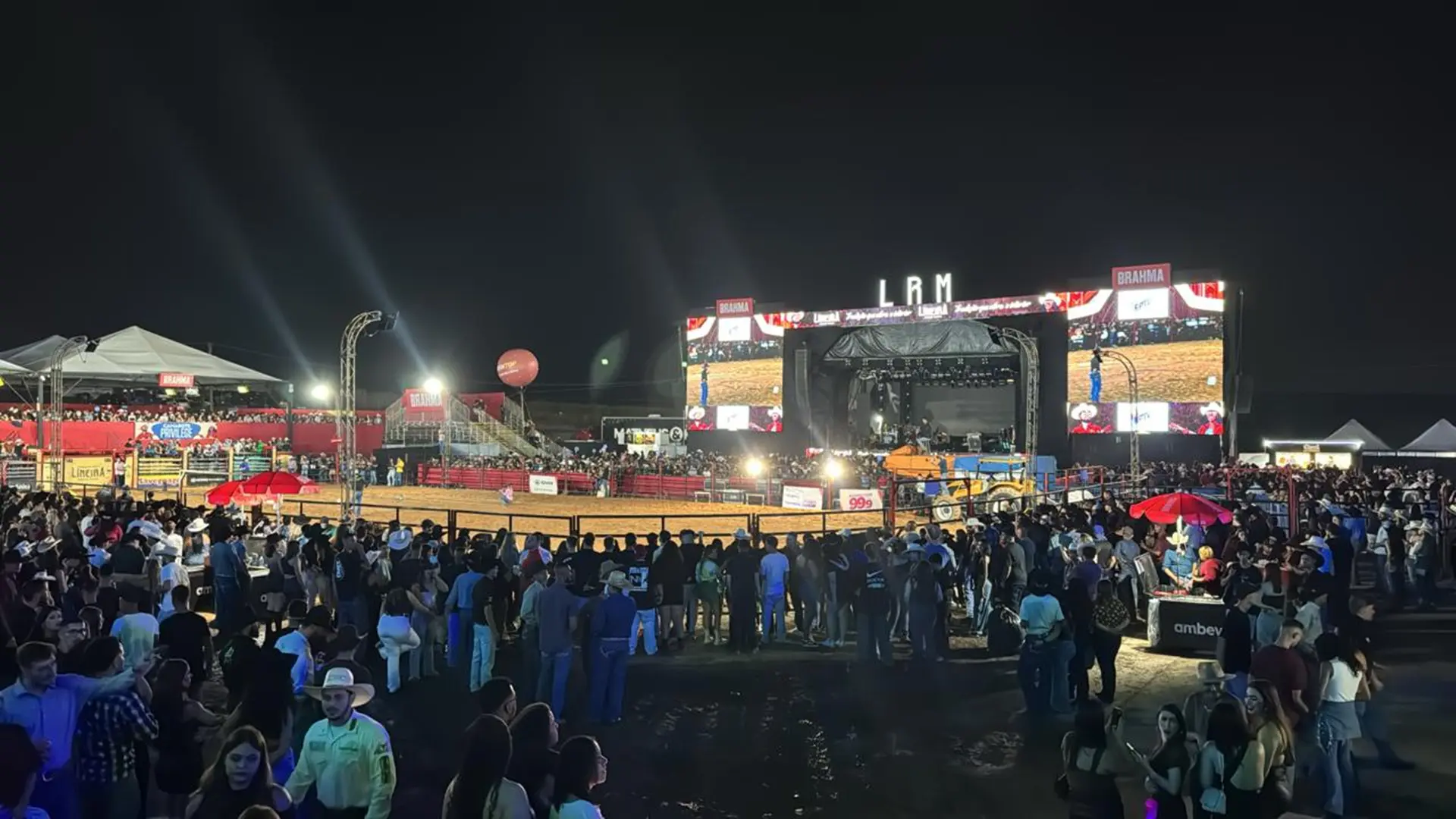 Público chega em peso para o último dia do Limeira Rodeo Music 2025
