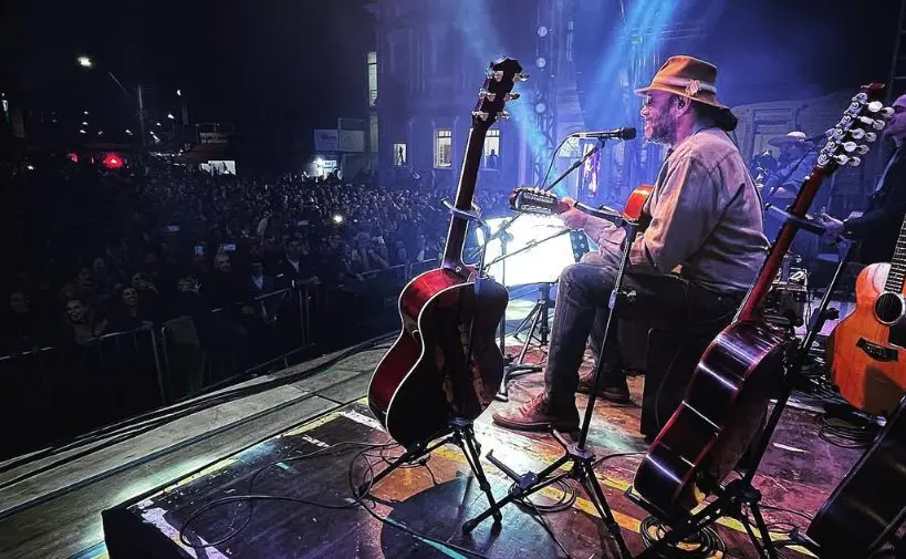 Almir Sater leva seu som inconfundível a Limeira em show no dia 24 de maio