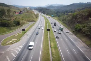 Cerca de 5 milhões de veículos devem circular pelas rodovias durante os feriados de Páscoa e Tiradentes