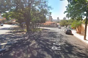Chuva adia para segunda-feira instalação de lombada na Roberto Mange