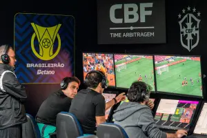 Comissão de Arbitragem realiza preparação para árbitros assistentes de vídeo