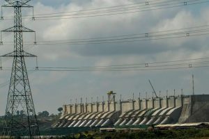 Conta de luz terá bandeira amarela em maio e ficará mais cara