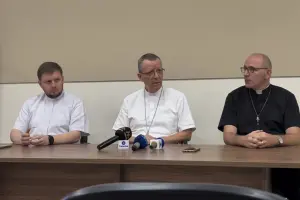Dom José fala sobre papa Francisco e divulga celebrações pela alma do Santo Padre
