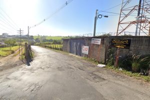 Homens são chamados de macacos enquanto trabalhavam no Bairro dos Pires, em Limeira