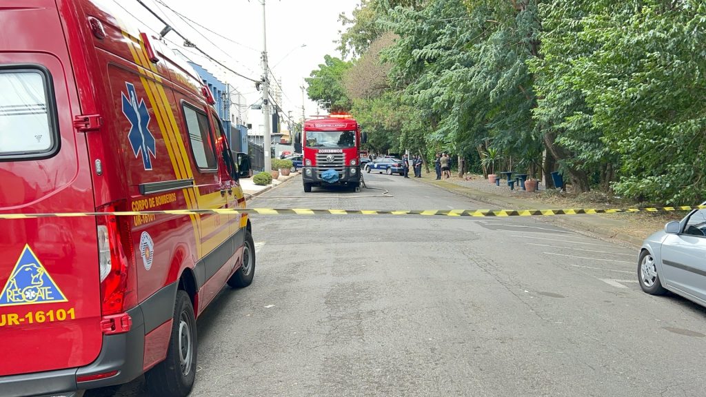 Incêndio atinge fábrica de softwares no Jd. Maria Buchi Modeneis, em Limeira
