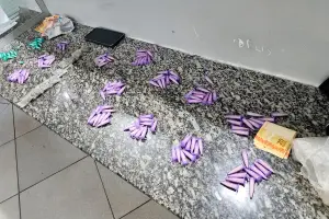 Irmãos são presos por tráfico de drogas em Limeira