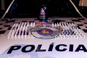 Jovem é pego com drogas e acusa PMs de agredi-lo em Limeira