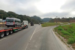 Limeirense é rendido e tem veículo roubado na Rodovia Fernão Dias, em Guarulhos
