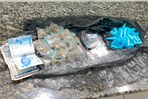 Menor de 14 anos é apreendido com drogas no Ernesto Kuhl, em Limeira