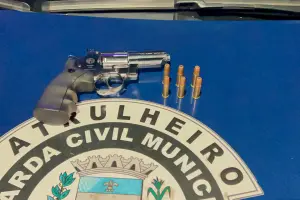 Motociclista foge da GCM e é detido o com réplica de arma em Limeira
