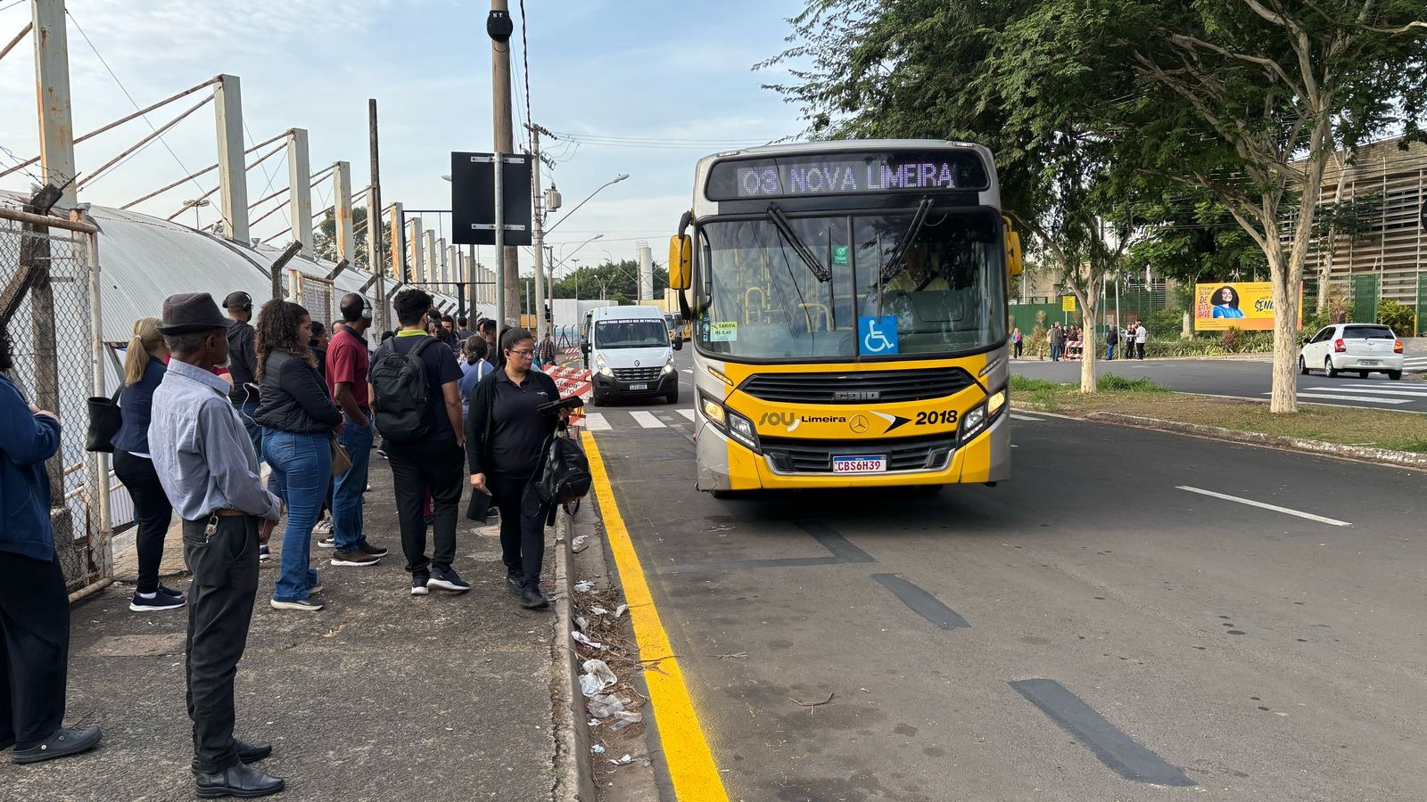 Mudança no terminal urbano gera confusão e preocupação de usuários