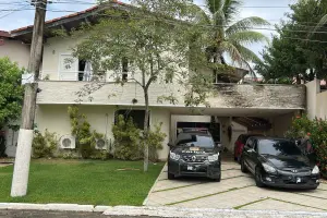 Polícia Civil estoura central de estelionato e prende 9 homens no Guarujá