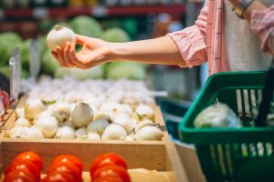 Preços dos alimentos cairão mais nas próximas semanas, diz ministro