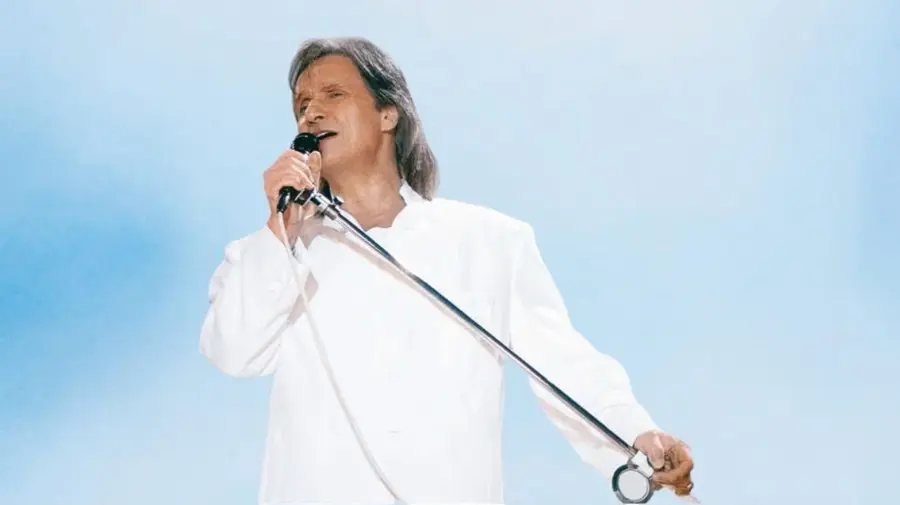 Roberto Carlos, o 'Rei' da música romântica, completa 84 anos